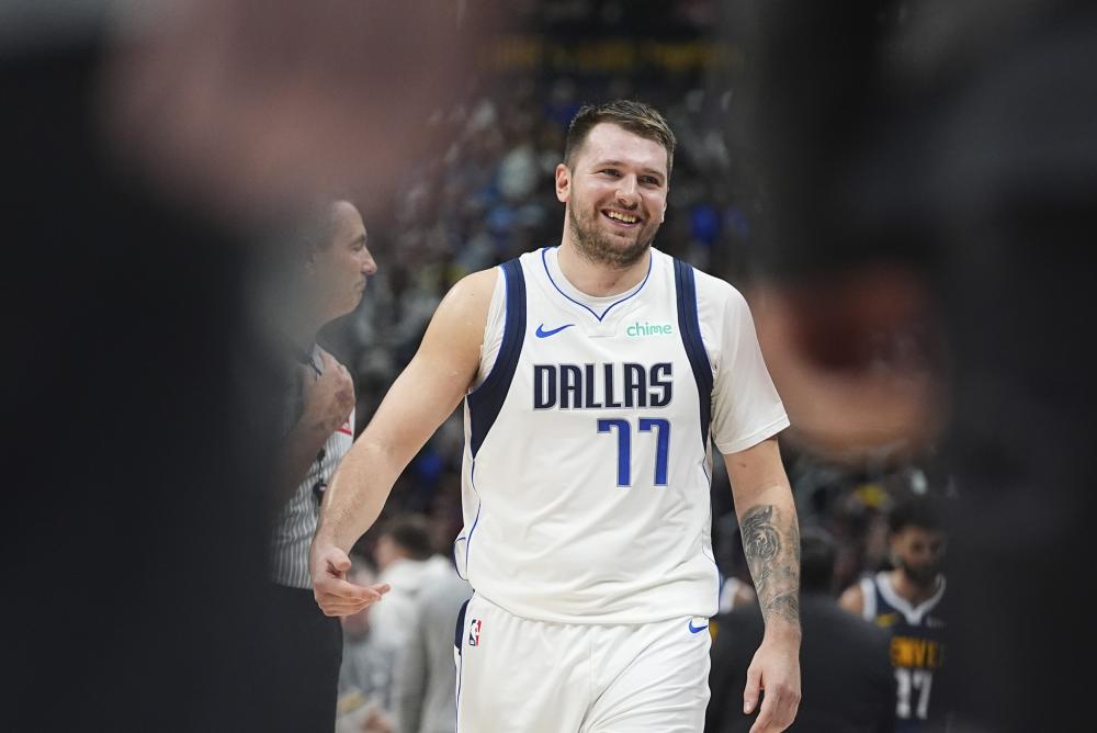 显得生硬 显得生硬