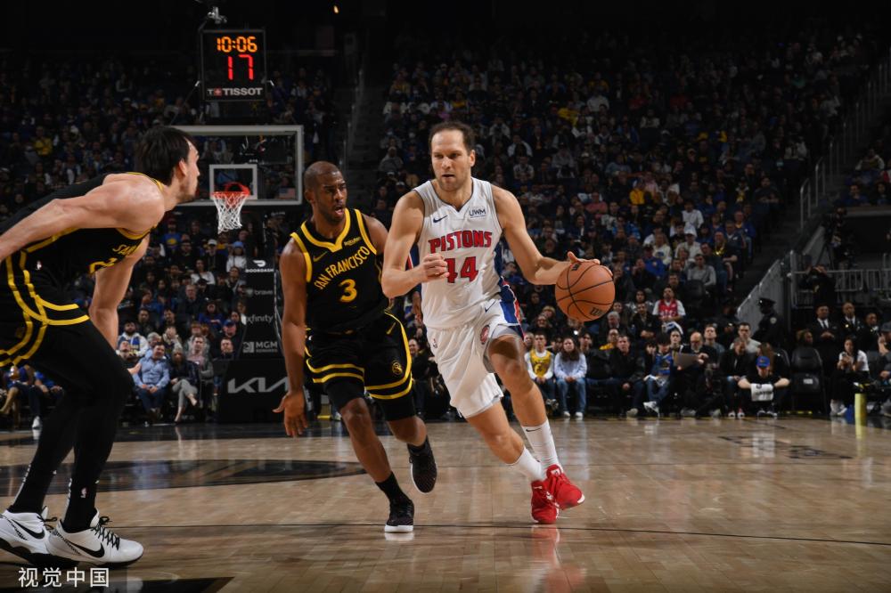 突的存在 突的存在