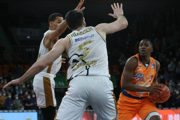 员腾出资金 员腾出资金