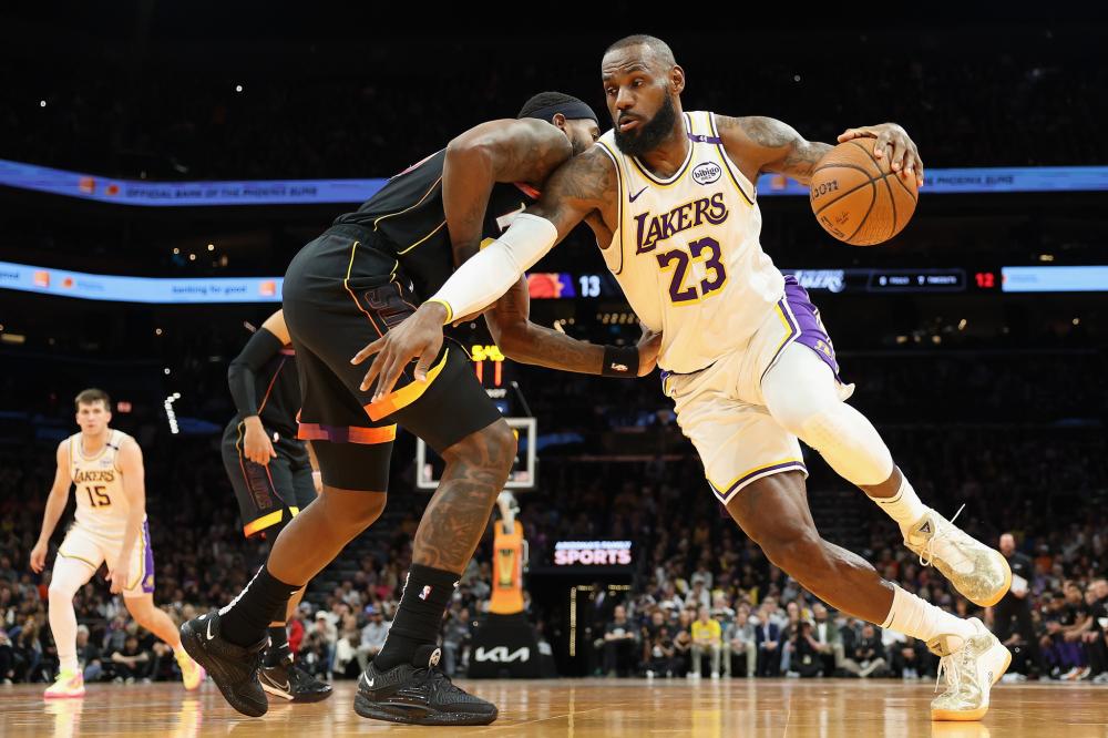 骑士险胜篮网开季11连胜 文班24+16马刺负爵士.