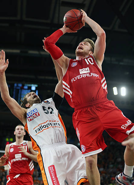 翻译员的工 翻译员的工