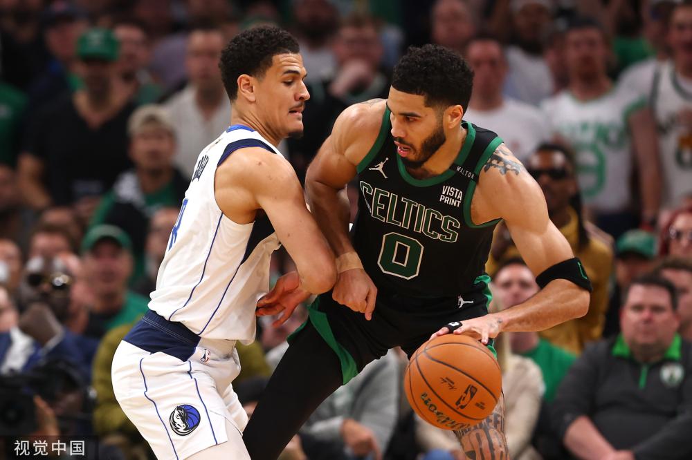 的后防线上 的后防线上